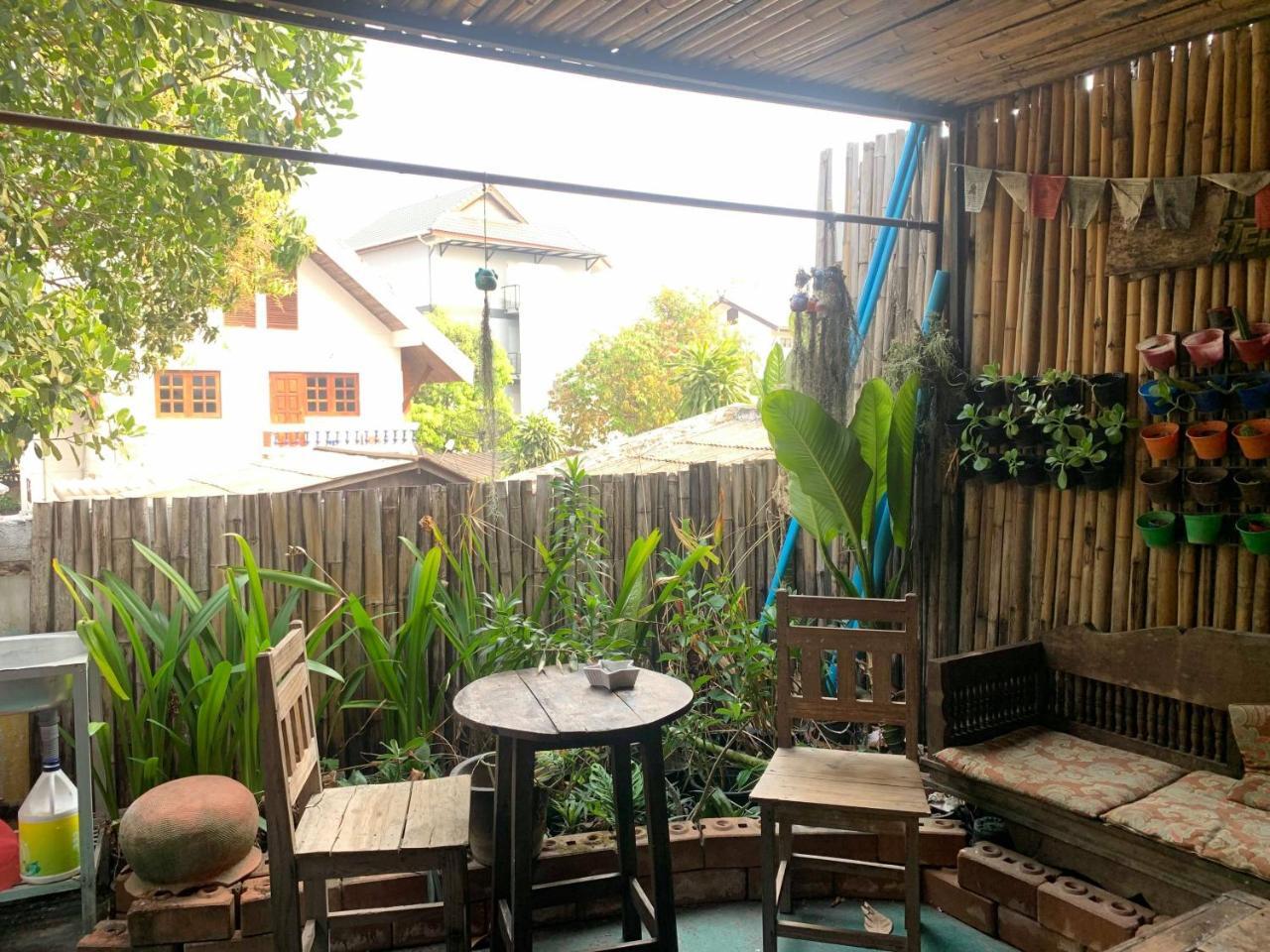 J Giant Hostel Chiang Mai Luaran gambar