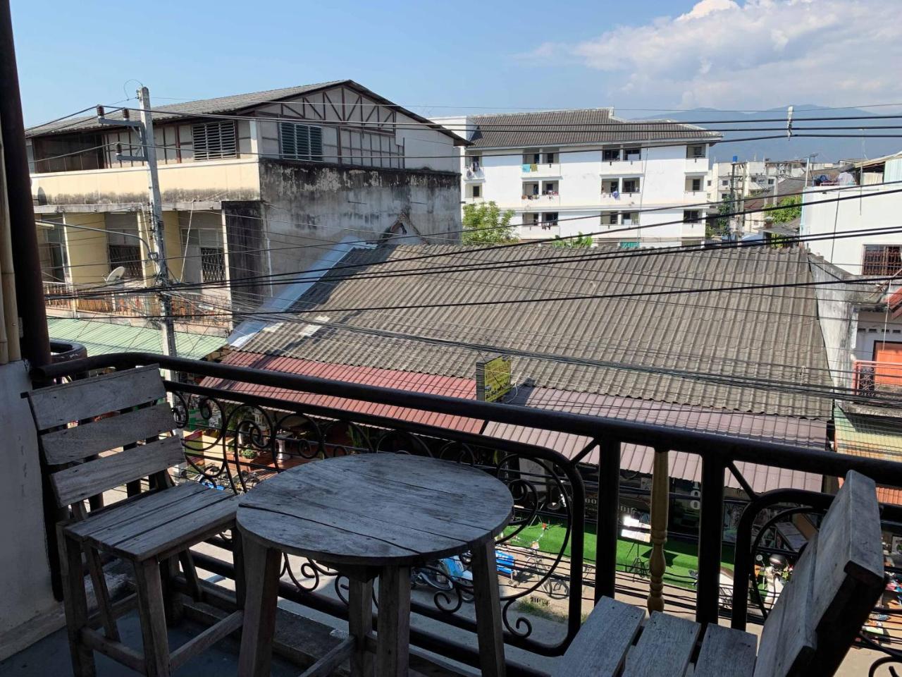 J Giant Hostel Chiang Mai Luaran gambar